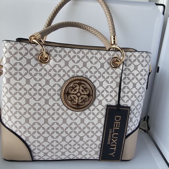 New Elegant Beige Monogram Crossbody Tote Bag - Picture 2 of 11